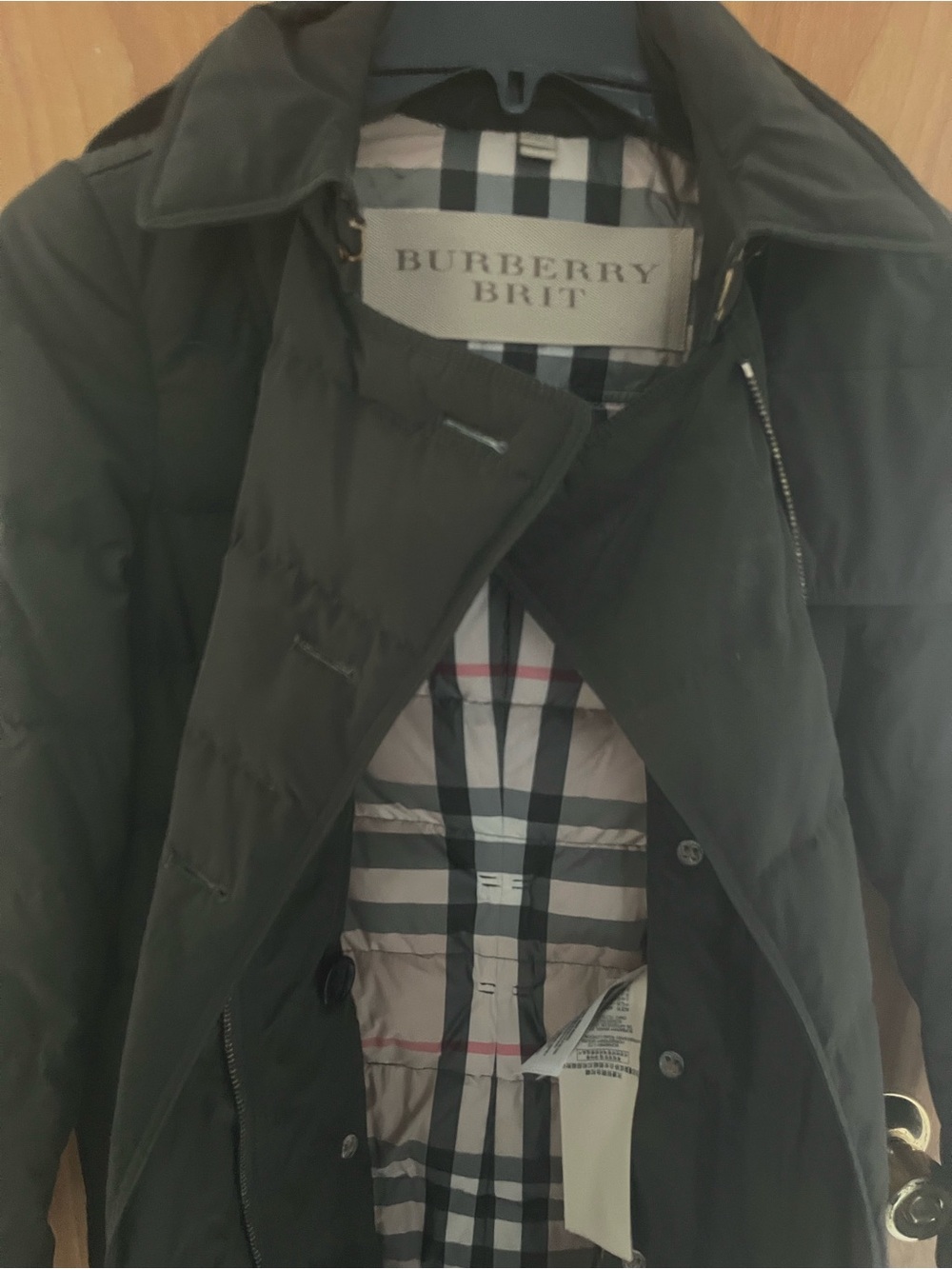 Burberry dark olive green Quilted Double-Breasted Coat with Gold Buttons - Picture 13 of 14